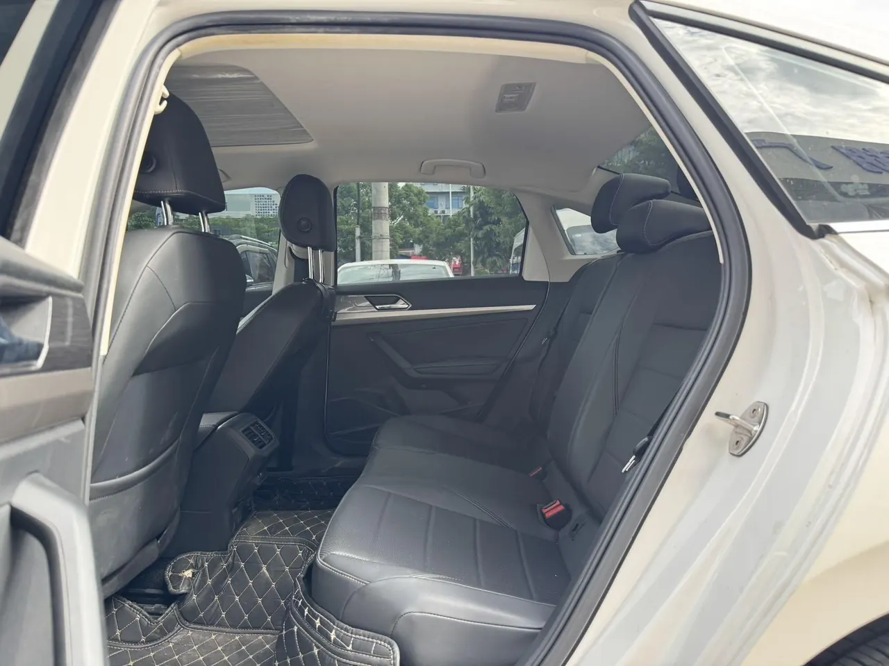 Volkswagen 2022 Lavida 1.5 Comfort Edition Automatic Gear 6