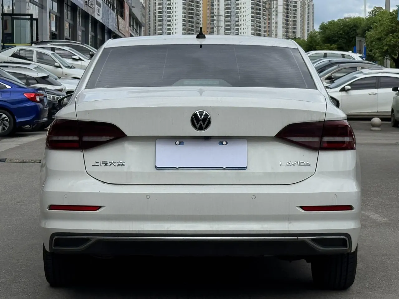 Volkswagen 2022 Lavida 1.5 Comfort Edition Automatic Gear 8
