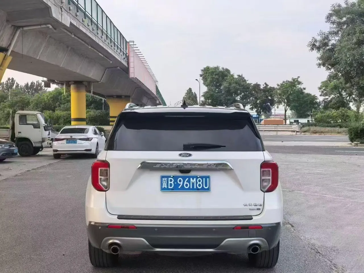 Ford 2020 Explorer 2.3T EcoBoost 285 Four-wheel Drive Titanium Edition 6-seat Automatic Gear 5