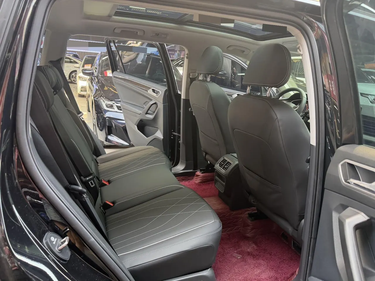Volkswagen 2025 Tiguan L 1.5TSI 300TSI outstanding two-wheel drive Longteng version automatic gear 14