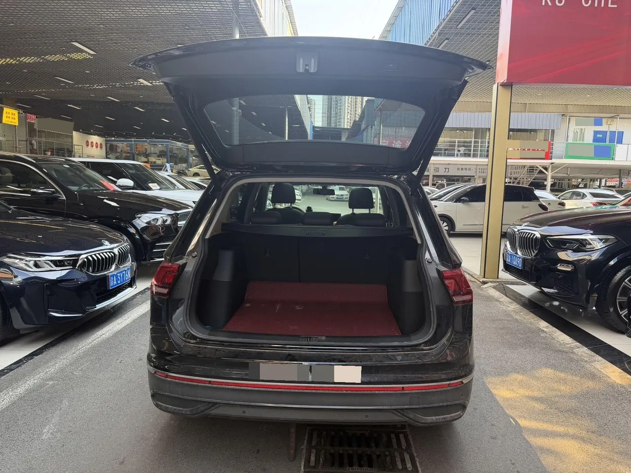 Volkswagen 2025 Tiguan L 1.5TSI 300TSI outstanding two-wheel drive Longteng version automatic gear 17