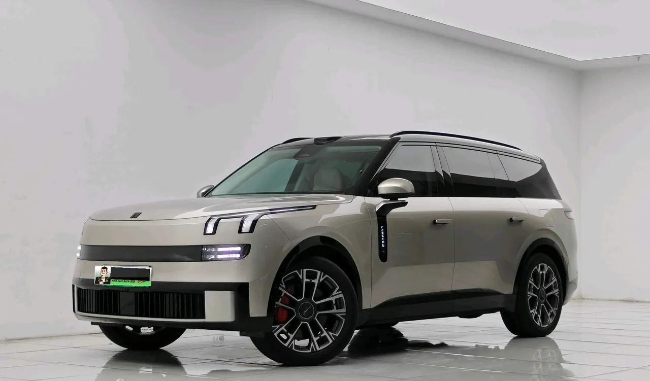 Open image lightbox: LYNK&CO 2025 LYNK&CO 900 2.0T Ultra Automatic