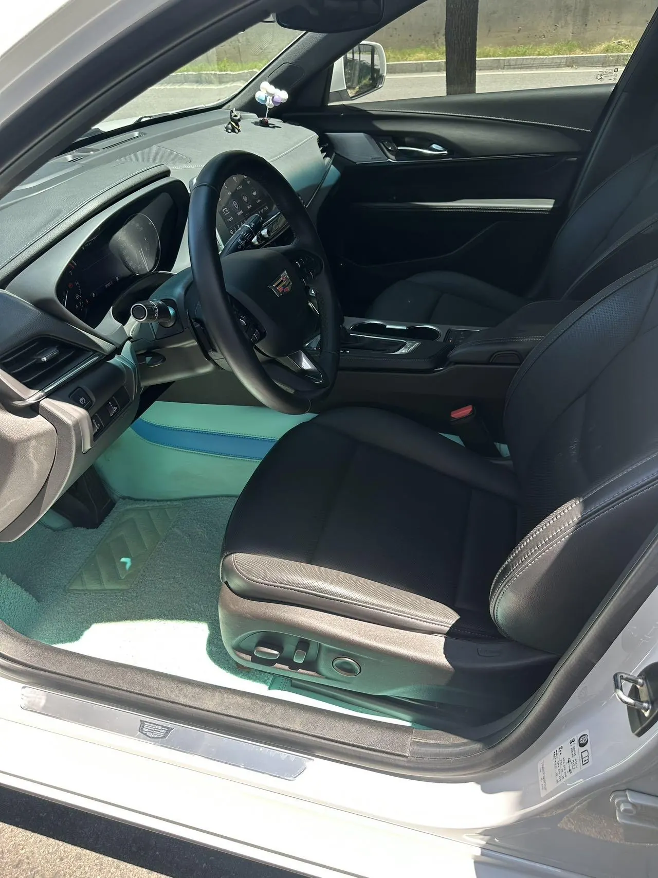 Cadillac 2022 CT4 2.0T 28T luxury automatic gear 4