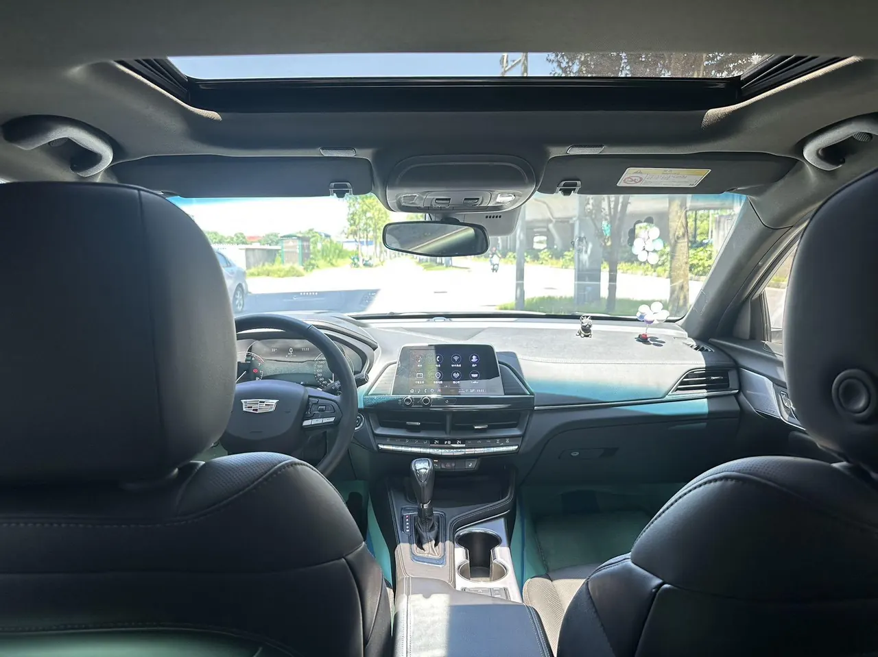 Cadillac 2022 CT4 2.0T 28T luxury automatic gear 5
