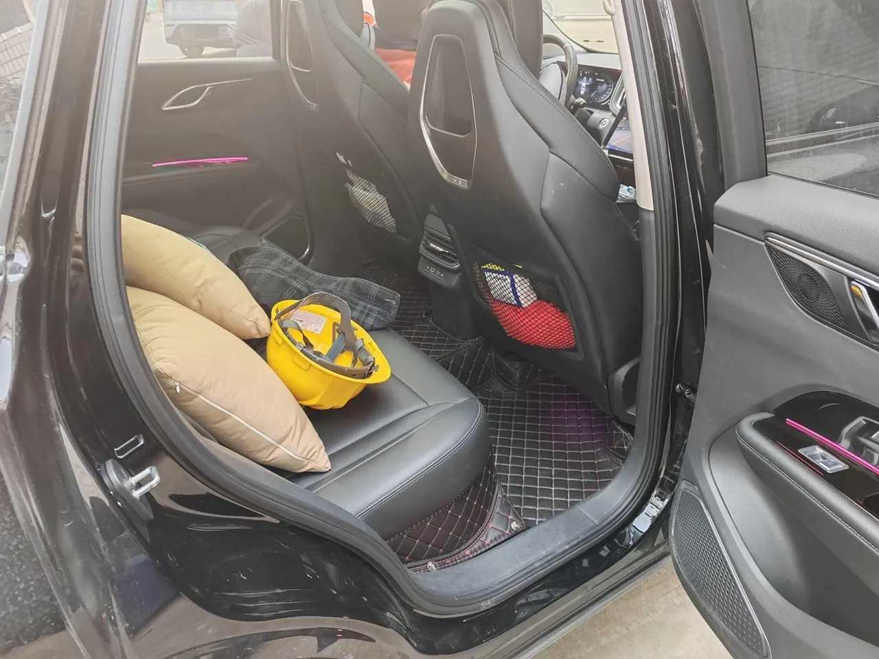 HongQi 2023 HS3 1.5T Two-Drive Good Edition Automatic Gear 3