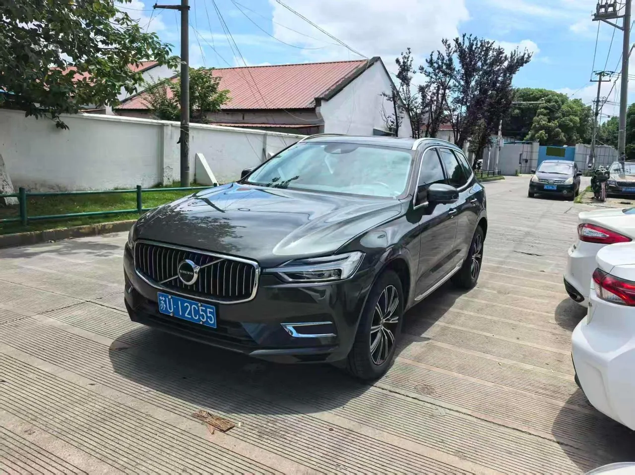 打开图片灯箱:Volvo 2020 XC60 2.0T T5 4-wheel drive Zhiyuan Deluxe Edition Automatic Gear