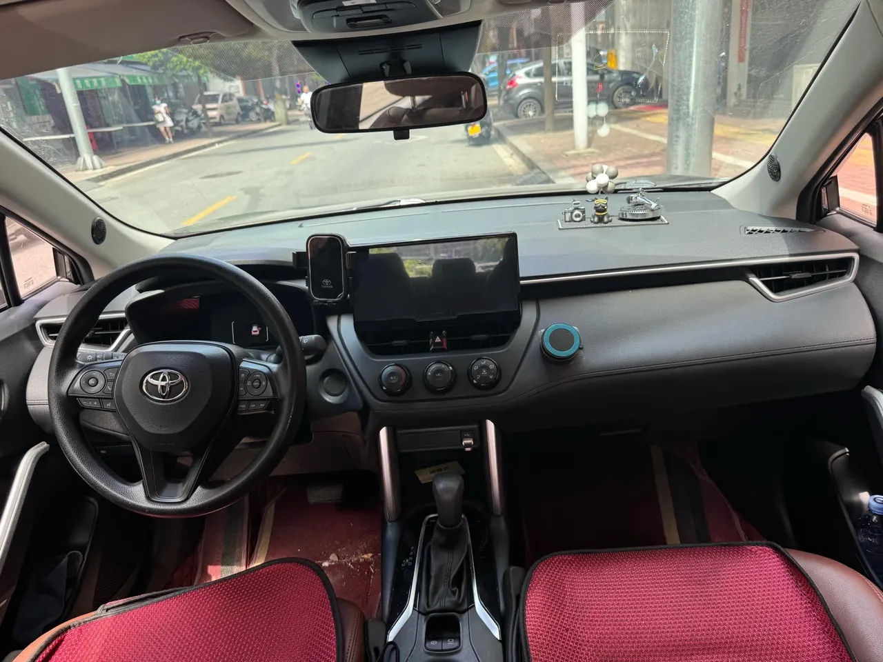 Toyota 2023 Corolla Sharp 2.0 Stepless Pioneer Edition Automatic Gear 3