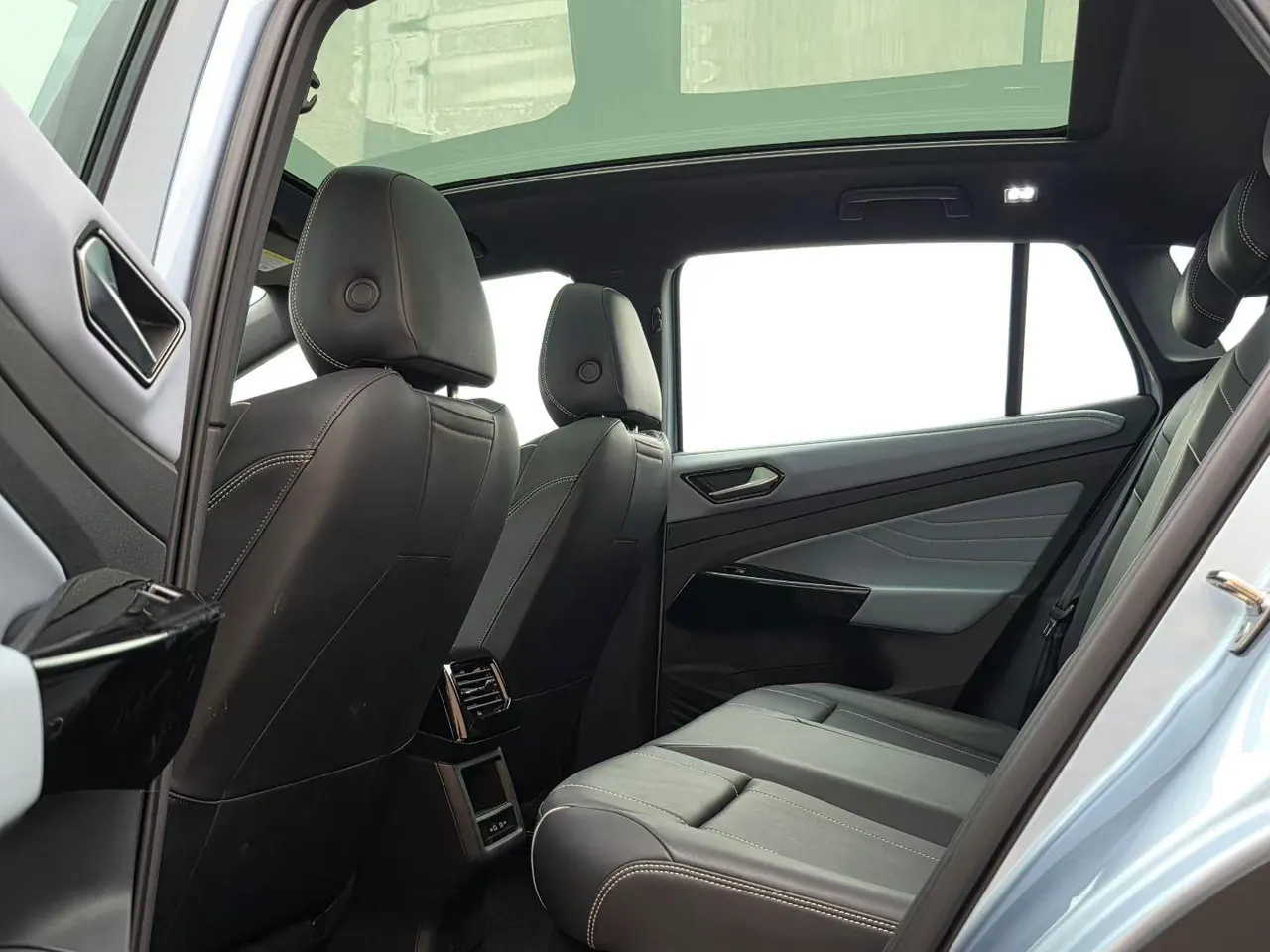 Volkswagen 2025 ID. 4 X Smart Pure Smart Edition Automatic Gear 6