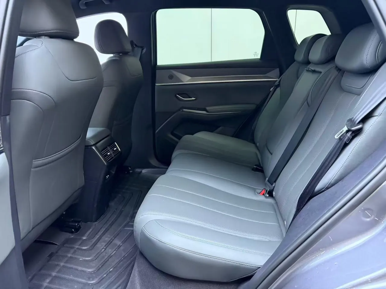BYD Song Pro New Energy 2026 Song Pro DM-i 1.5 Stepless 133KM Exceed Automatic Gear 6