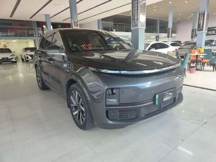 Li 2023 L8 Air automatic gear 3