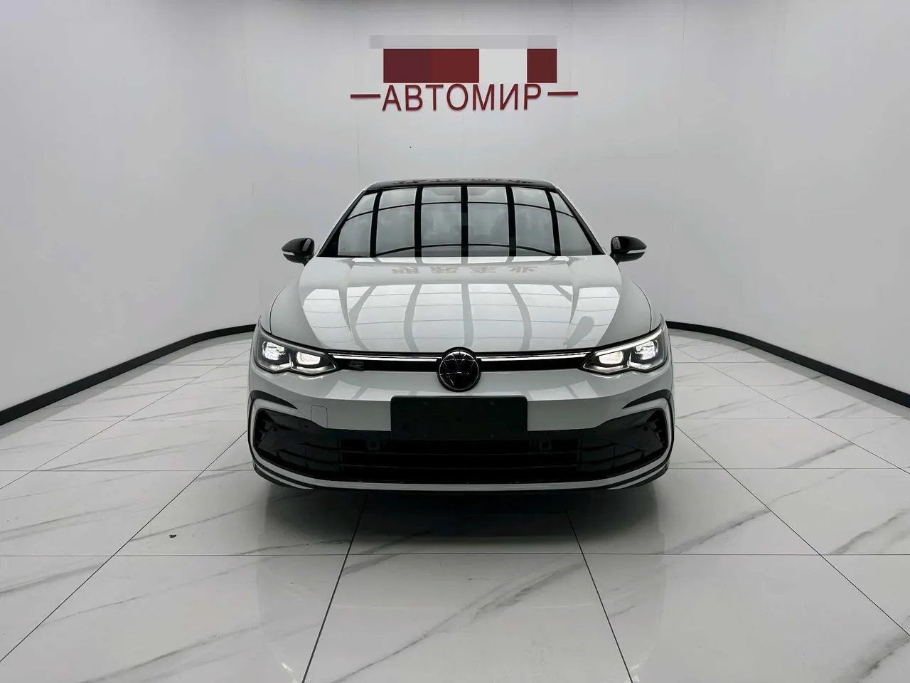 Volkswagen 2023 Golf 8 R-Line 1.4TSI 280TSI Lite Automatic 2