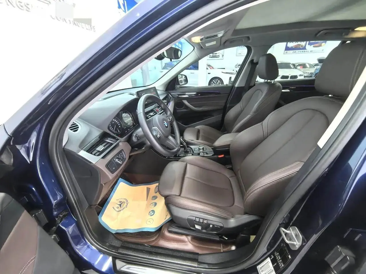 BMW 2020 X1 sDrive20Li 1.5T exclusive automatic gear 5