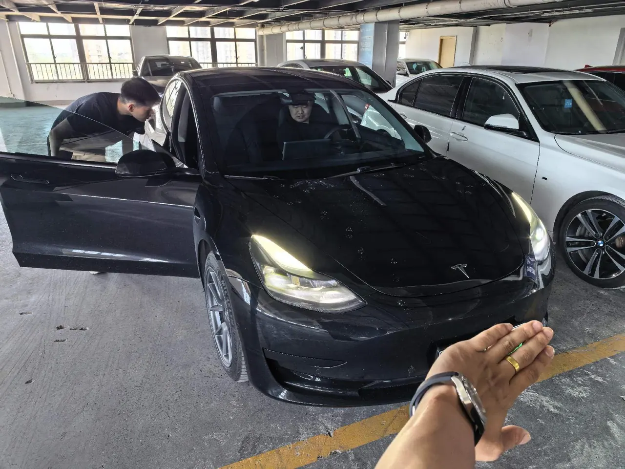 Tesla 2022 Model 3 rear-wheel drive version of automatic transmission 2