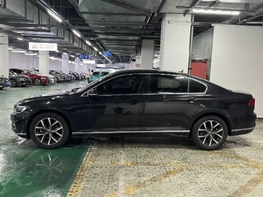Volkswagen 2020 Magotan 2.0TSI 330TSI Leading Automatic 3
