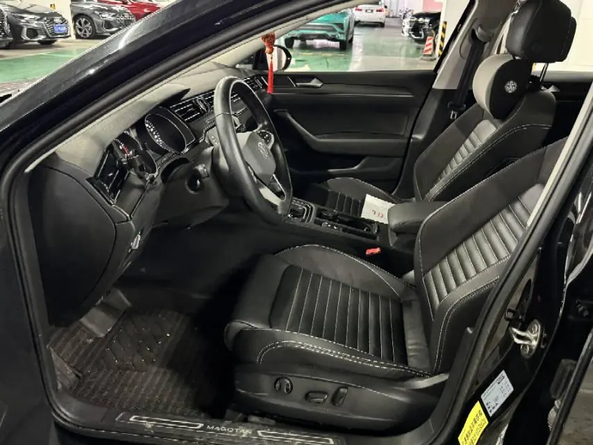 Volkswagen 2020 Magotan 2.0TSI 330TSI Leading Automatic 5