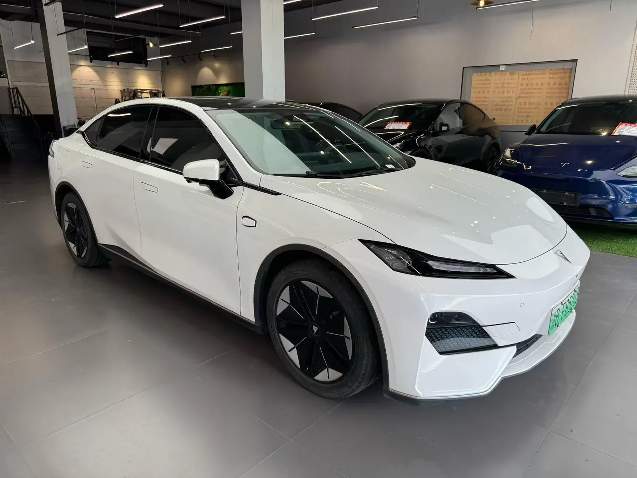 ChangAn Deepal 2022 SL03 1200 Range-extended Automatic Gear 2