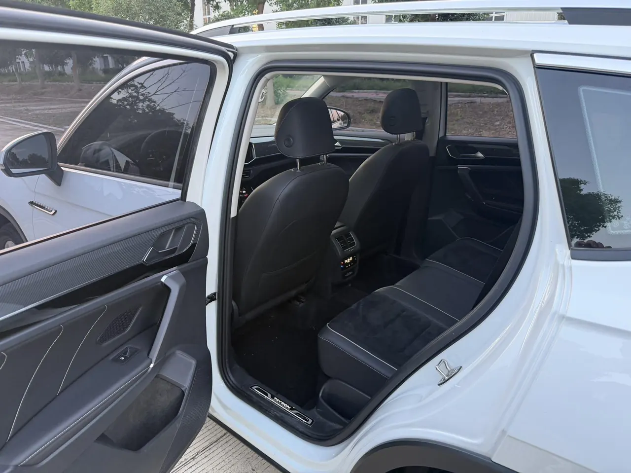 Volkswagen 2020 Tanyue 2.0TSI 330TSI Two-Drive Deluxe Zhilian Edition Pro Automatic Gear 4