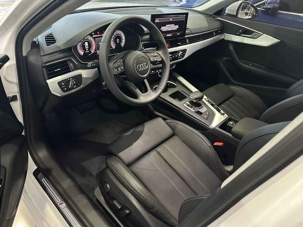 Audi 2020 A4L 2.0TFSI 35TFSI Fashion Dynamic Automatic 4