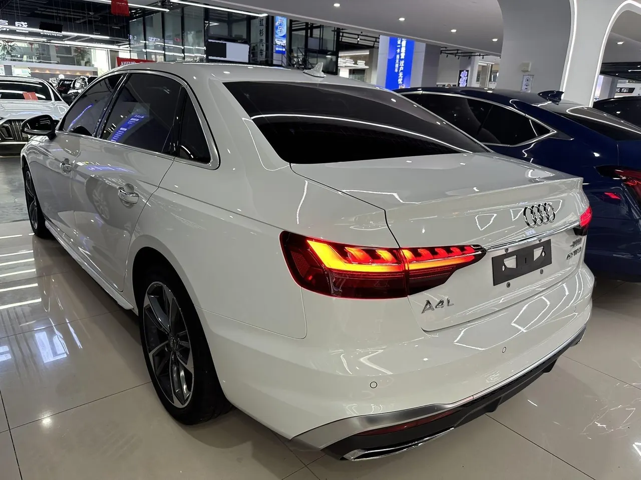 Audi 2020 A4L 2.0TFSI 35TFSI Fashion Dynamic Automatic 7