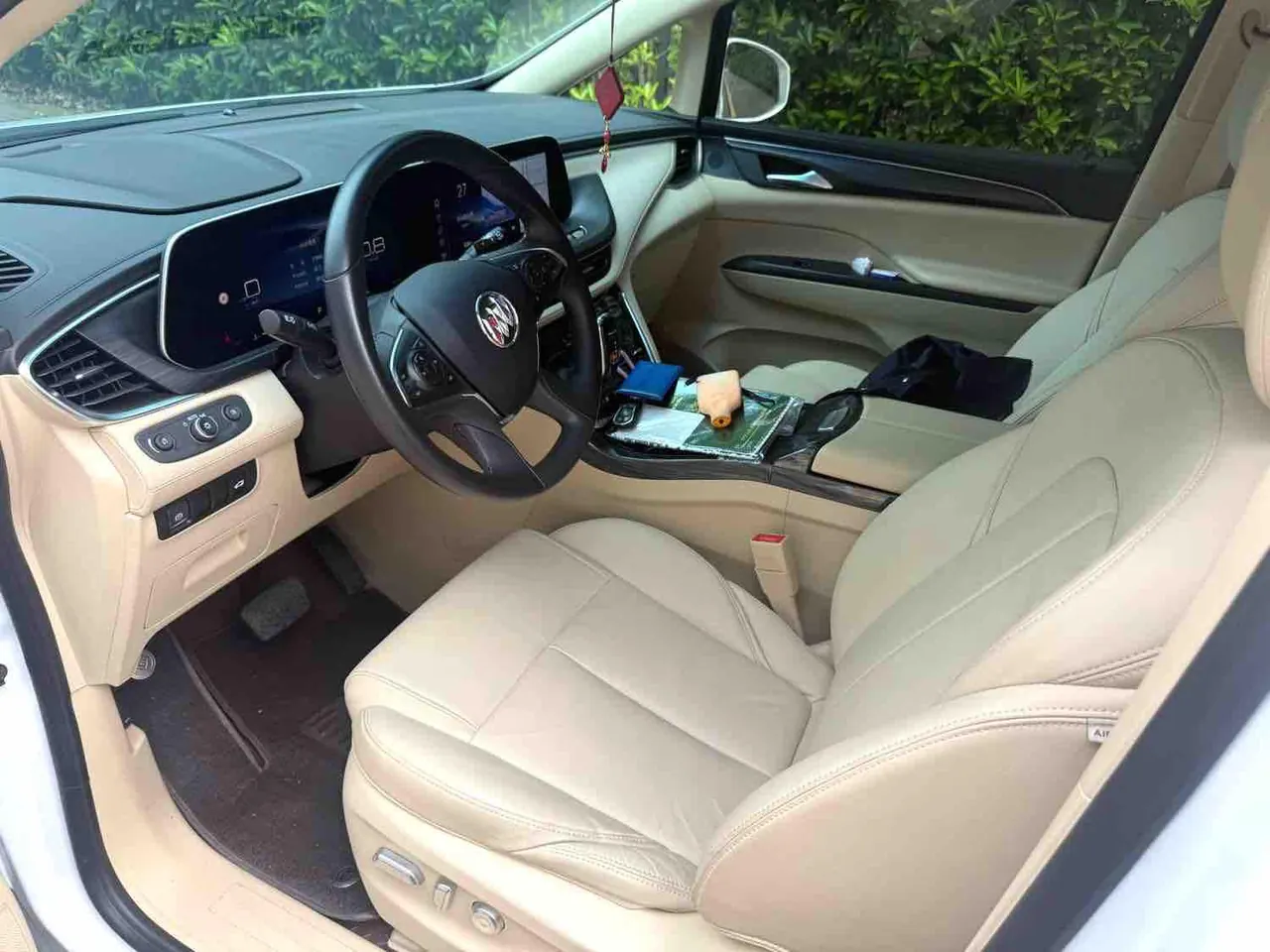 Buick 2023 GL8 ES Lu Zun 48V 2.0T 653T Exclusive Automatic Gear 4