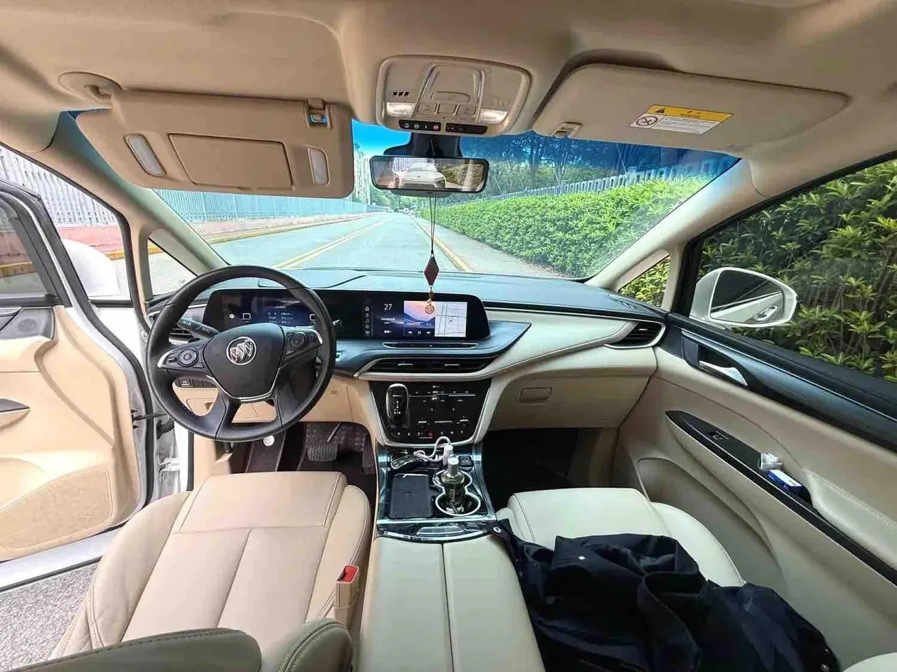 Buick 2023 GL8 ES Lu Zun 48V 2.0T 653T Exclusive Automatic Gear 5