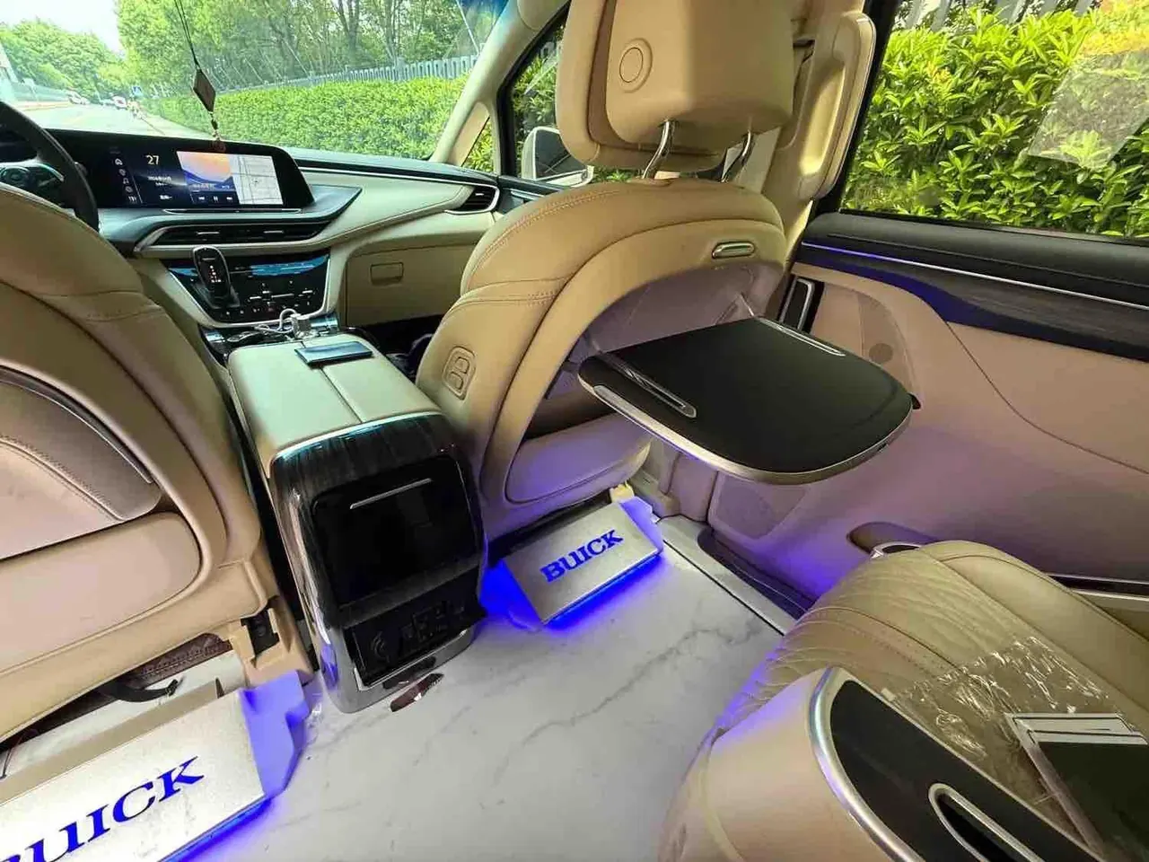 Buick 2023 GL8 ES Lu Zun 48V 2.0T 653T Exclusive Automatic Gear 6
