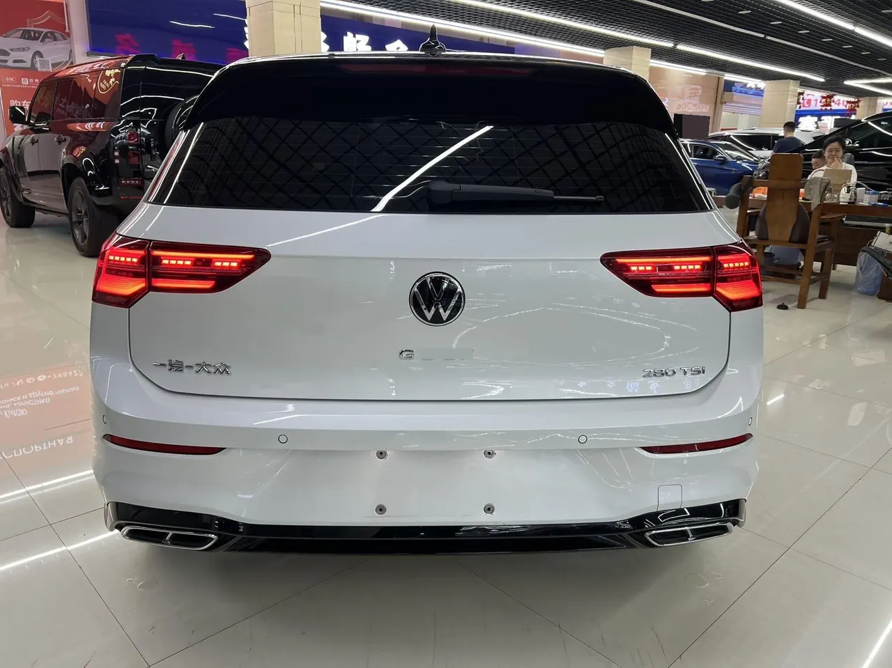Volkswagen 2023 Golf 8 R-Line 1.4TSI 280TSI (Modified) Automatic Gear 5