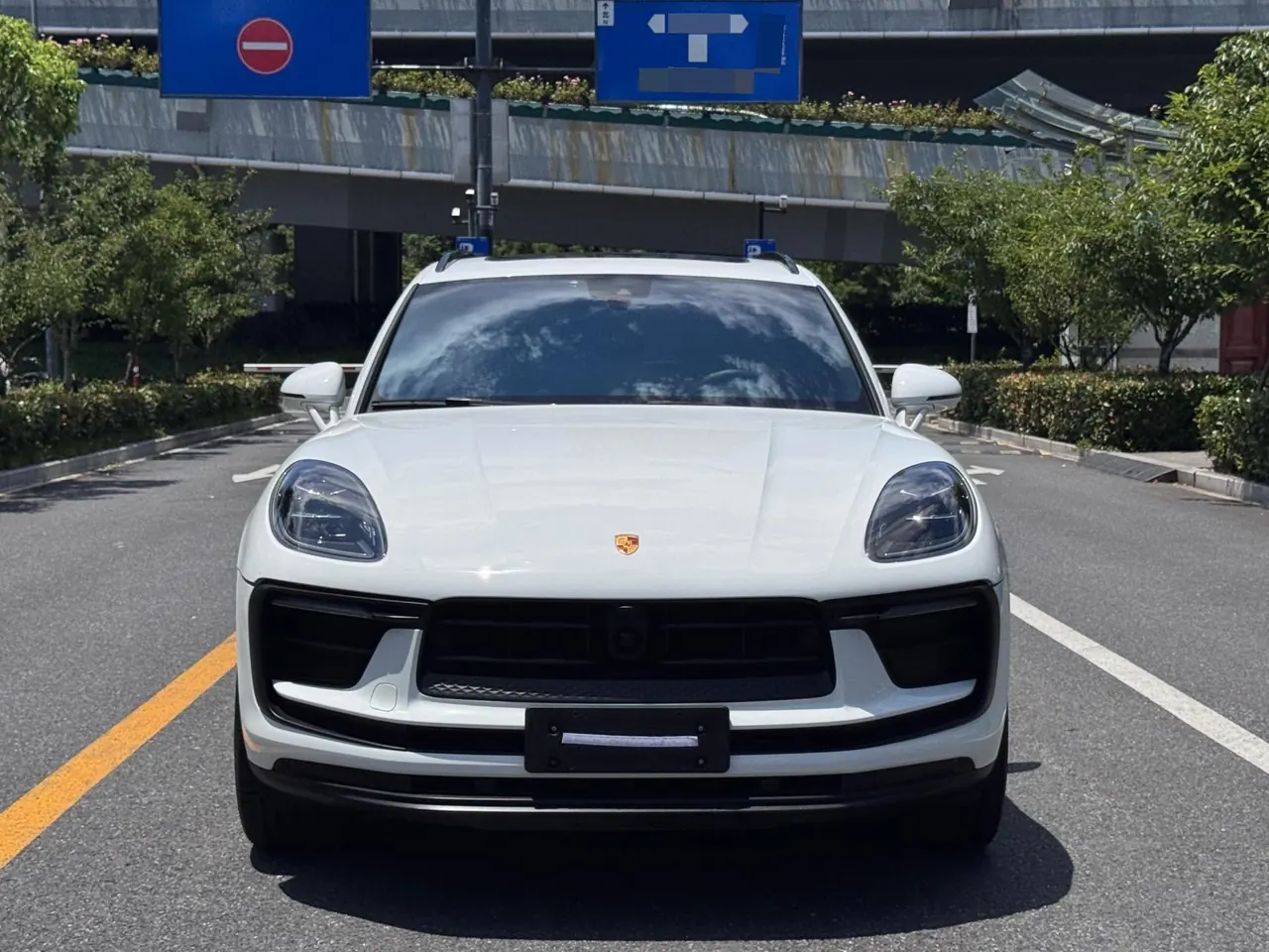 Porsche Macan (Imported) 2022 Macan 2.0T Automatic Gear 2