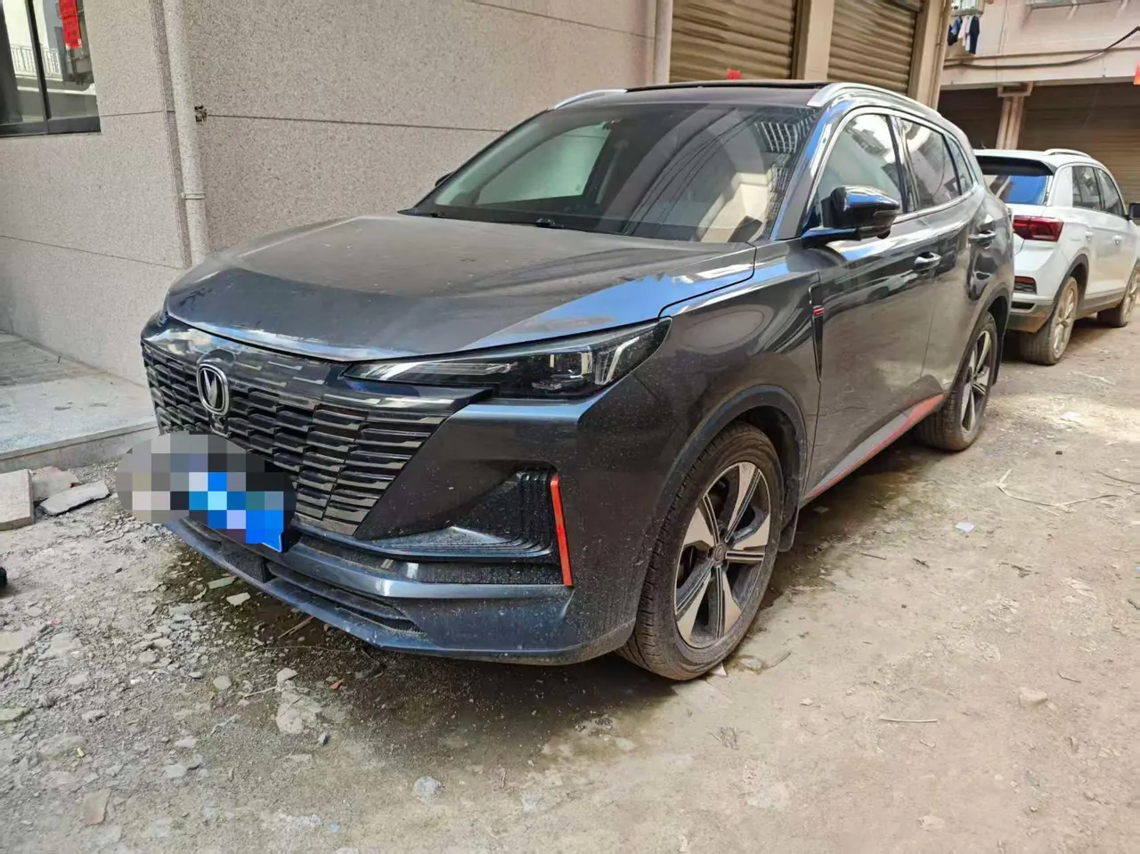 Открыть галерею: ChangAn 2022 CS55 PLUS 1.5T Honorable Automatic Gear
