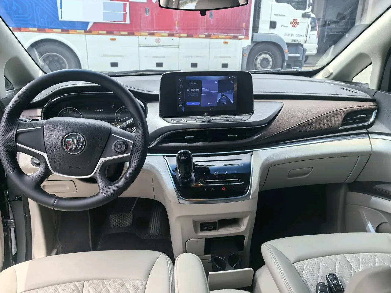 Buick 2023 GL8 Land Business Class 48V 2.0T 652T Comfortable Automatic Gear 5