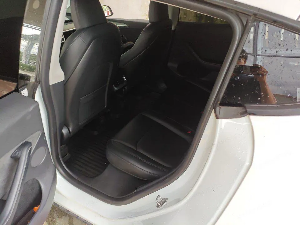 Tesla 2024 Model Y rear-wheel drive version automatic transmission 5
