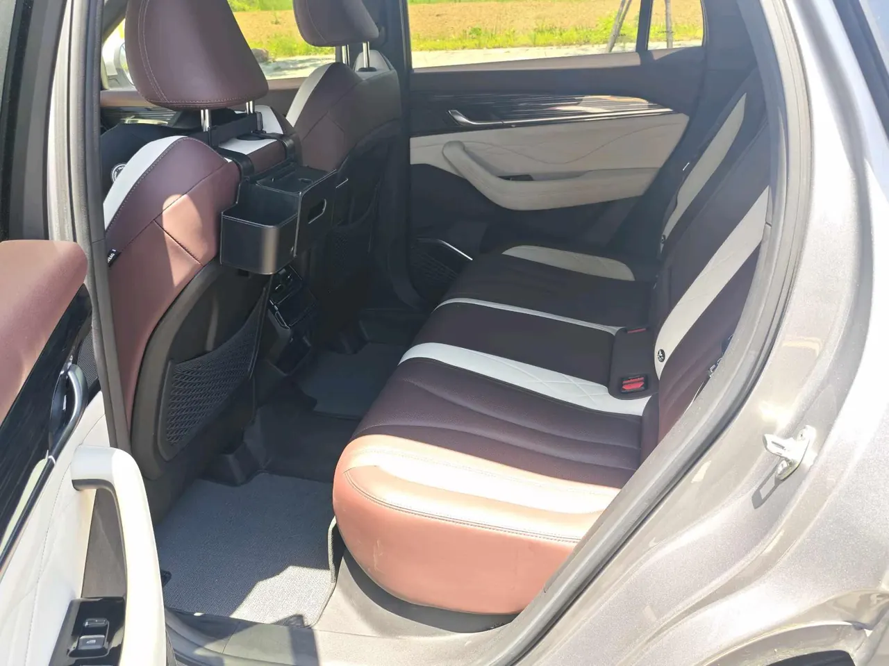 Geely 2024 XingyueL (Monjaro) 2.0TD high-power two-wheel drive cloud version automatic gear 10