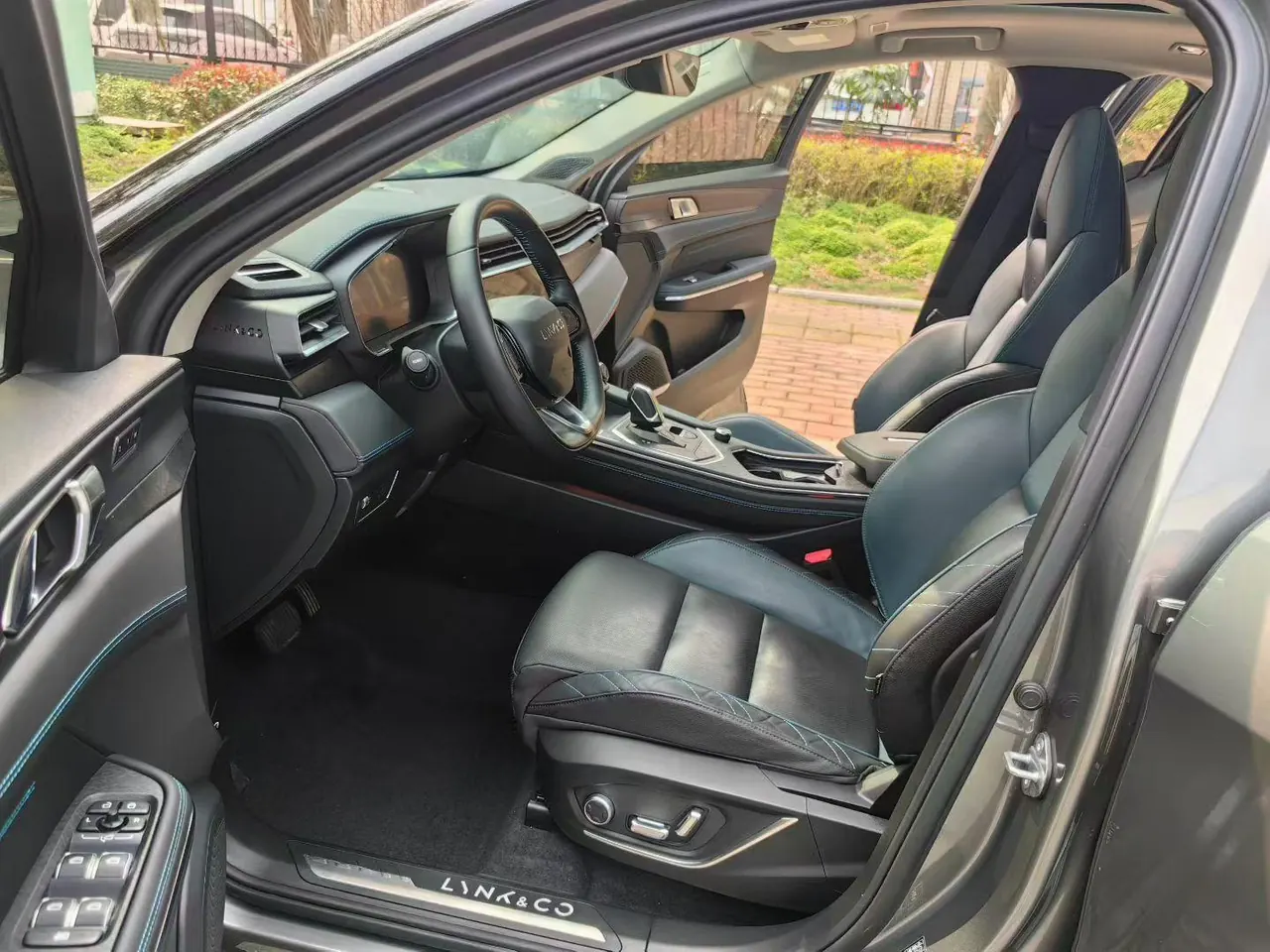 LYNK&amp;CO 2020 LYNK&amp;CO 05 2.0TD four-wheel drive Halo automatic gear 4