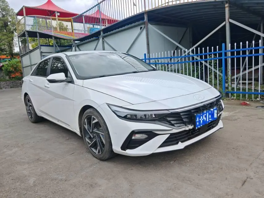 Hyundai 2023 Elantra-sedan 1.5 stepless GLX elite automatic gear 3
