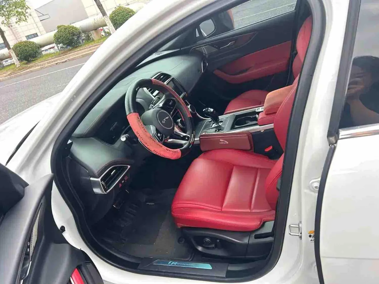 Jaguar 2023 XEL 2.0T 250PS R-DYNAMIC S Enterprising Sports Edition Automatic Gear 4