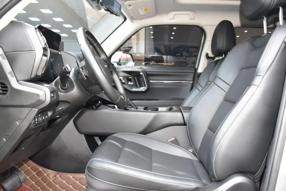 Haval 2023 big dog 2.0T two-wheel drive Chaoye version Plus automatic gear 11