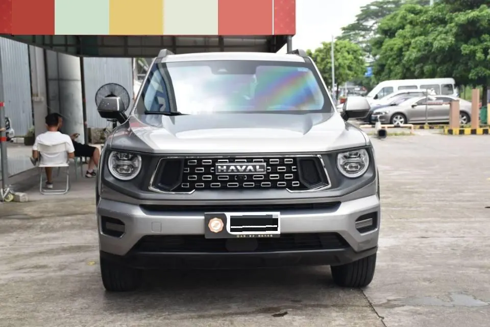 Haval 2023 big dog 2.0T two-wheel drive Chaoye version Plus automatic gear 2