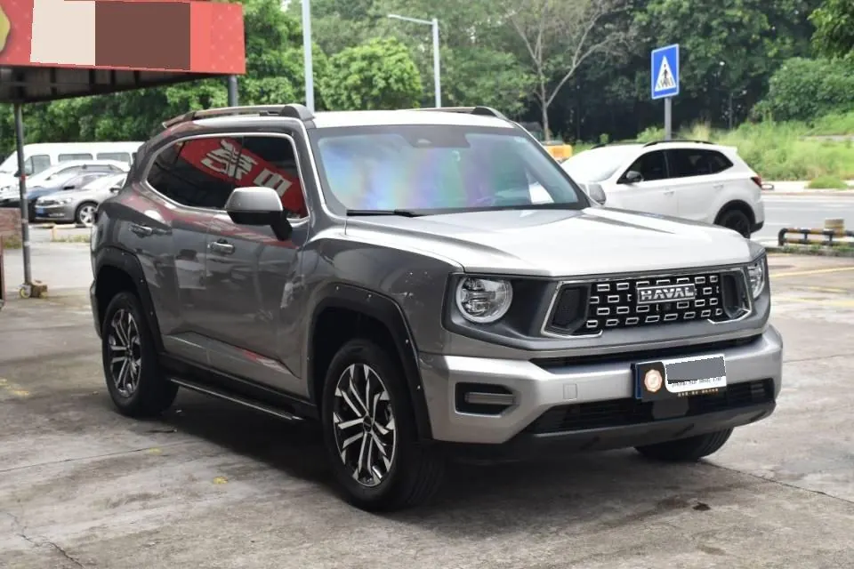 Haval 2023 big dog 2.0T two-wheel drive Chaoye version Plus automatic gear 3