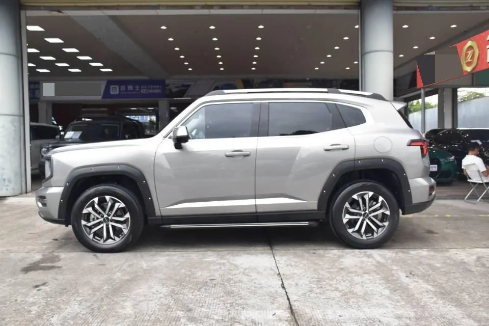 Haval 2023 big dog 2.0T two-wheel drive Chaoye version Plus automatic gear 9