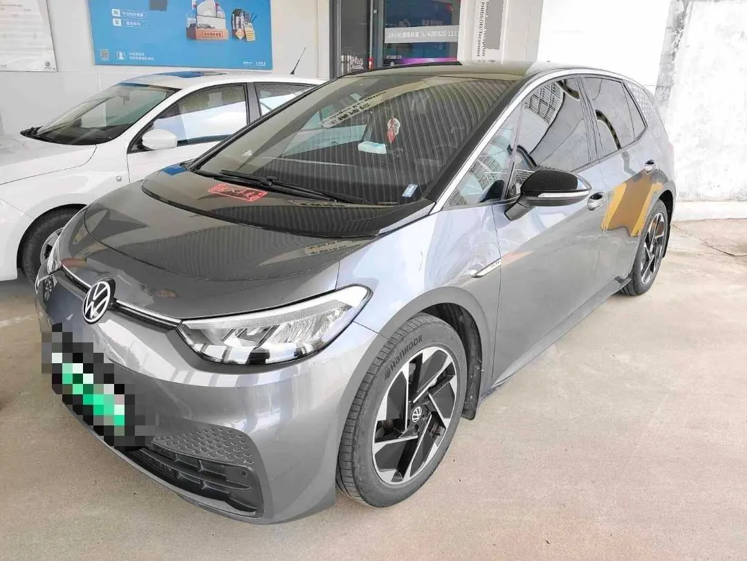 Открыть галерею: Volkswagen 2023 ID. 3 Upgraded Pure Smart Edition, Automatic Transmission