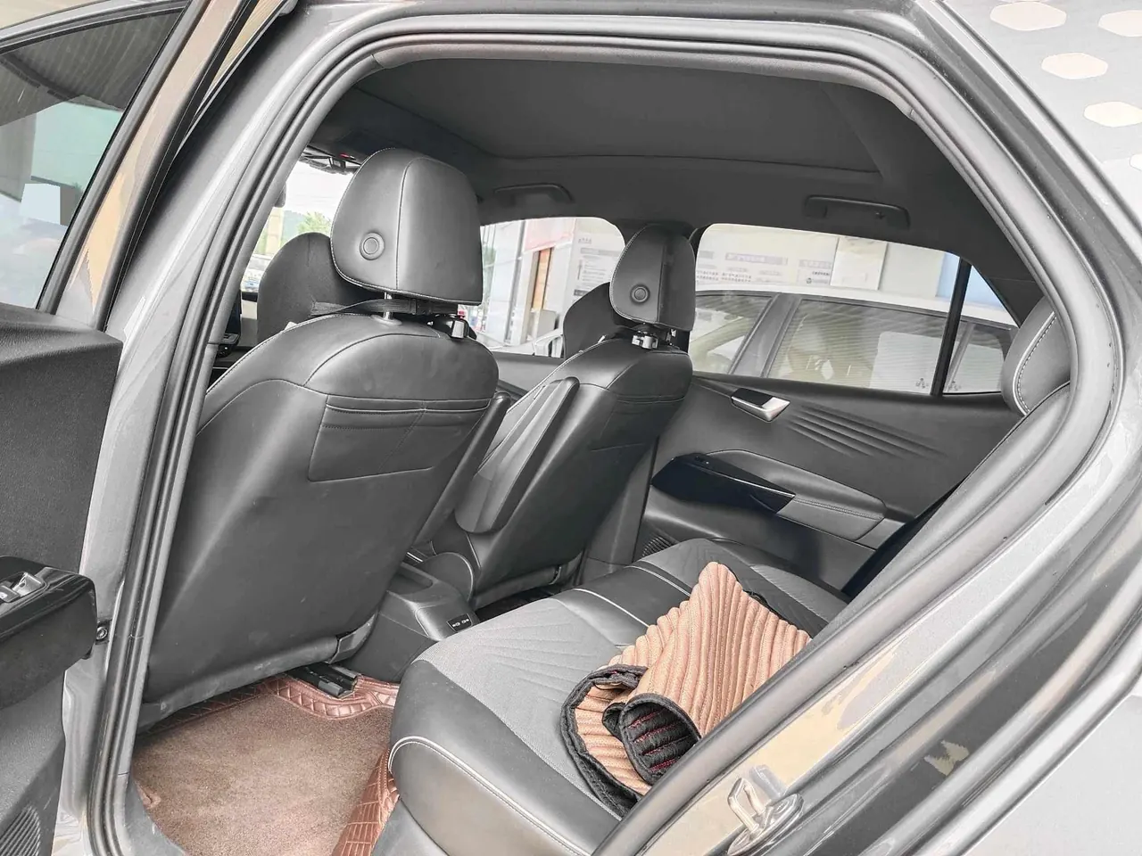 Volkswagen 2023 ID. 3 Upgraded Pure Smart Edition, Automatic Transmission 4