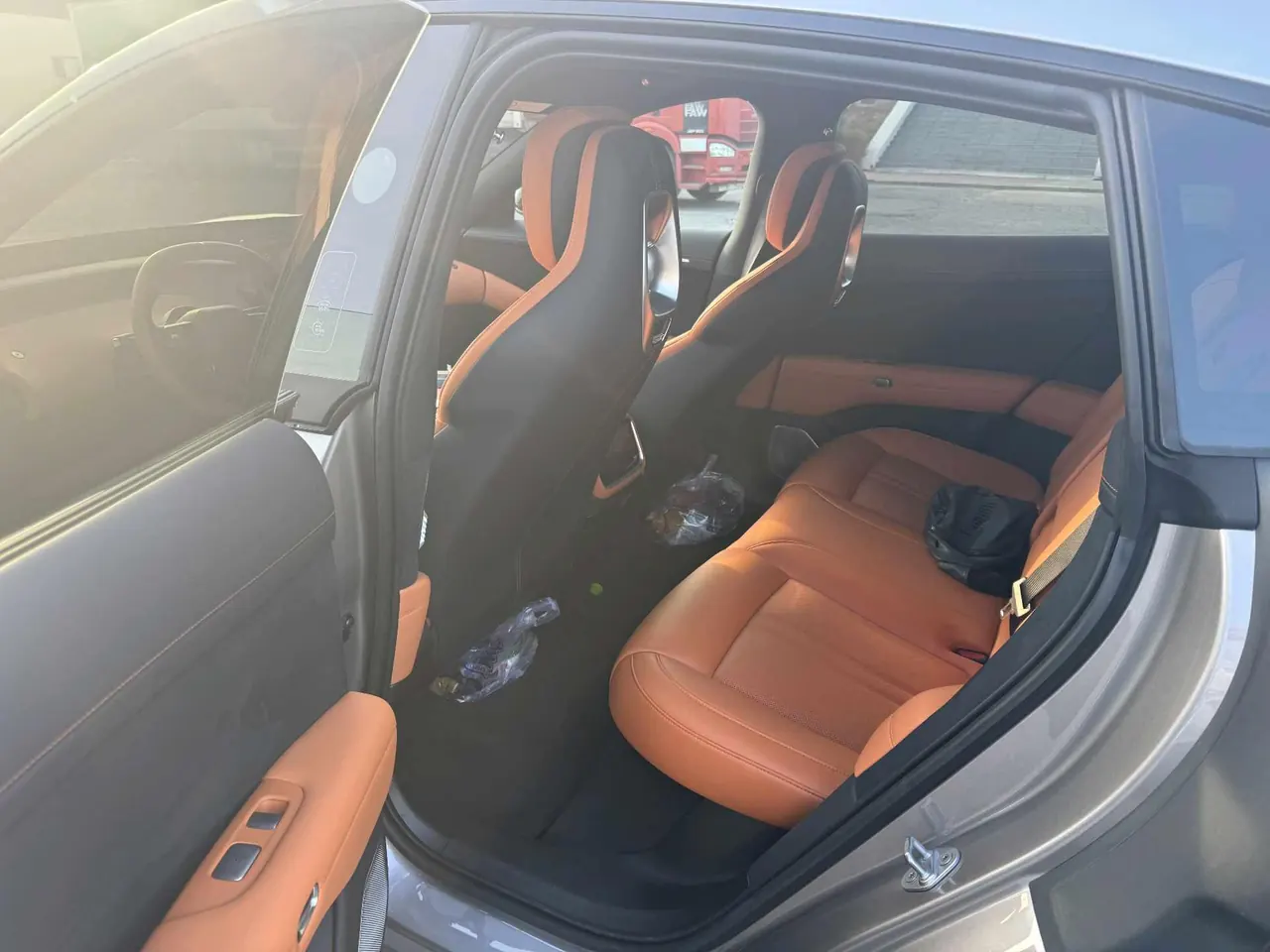 MI 2025 YU7 Long Endurance Rear Drive Automatic Gear 8