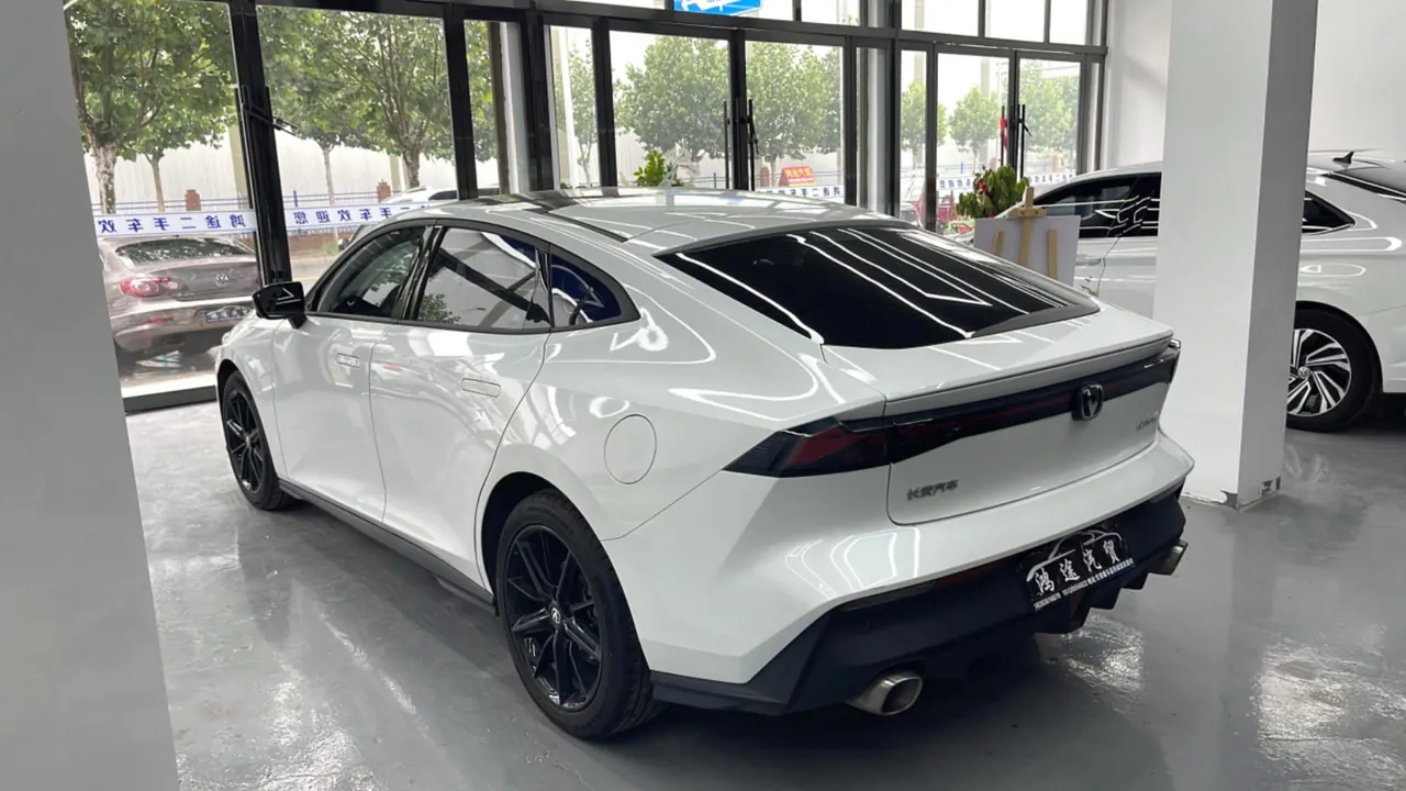 ChangAn 2023 UNI-V 1.5T Smart Pilot Automatic Gear 4