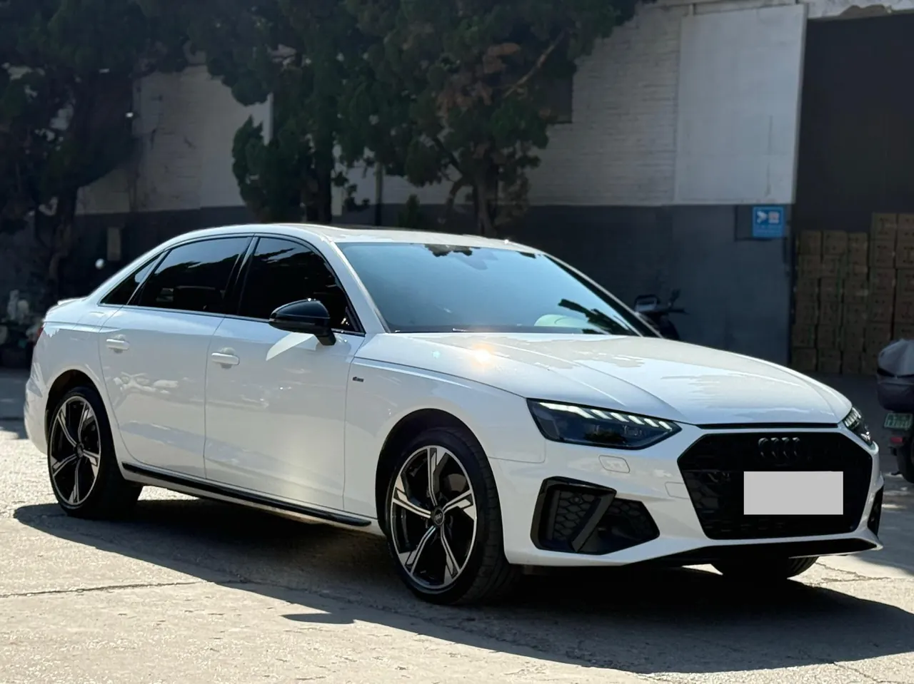 Audi 2024 A4L 2.0TFSI 40TFSI Deluxe Dynamic (Starry Night Edition) Automatic Gear 2