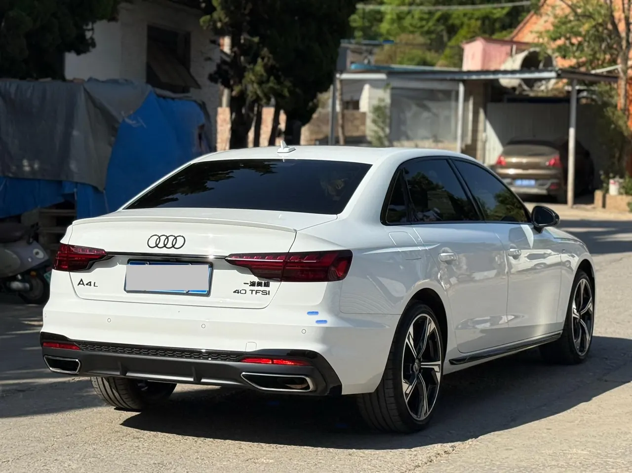 Audi 2024 A4L 2.0TFSI 40TFSI Deluxe Dynamic (Starry Night Edition) Automatic Gear 6