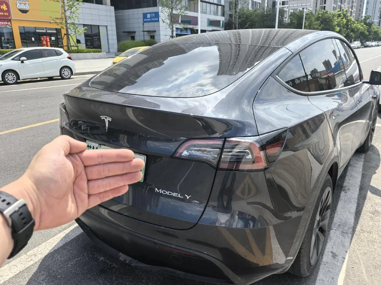 Tesla 2024 Model Y rear-wheel drive version automatic transmission 5