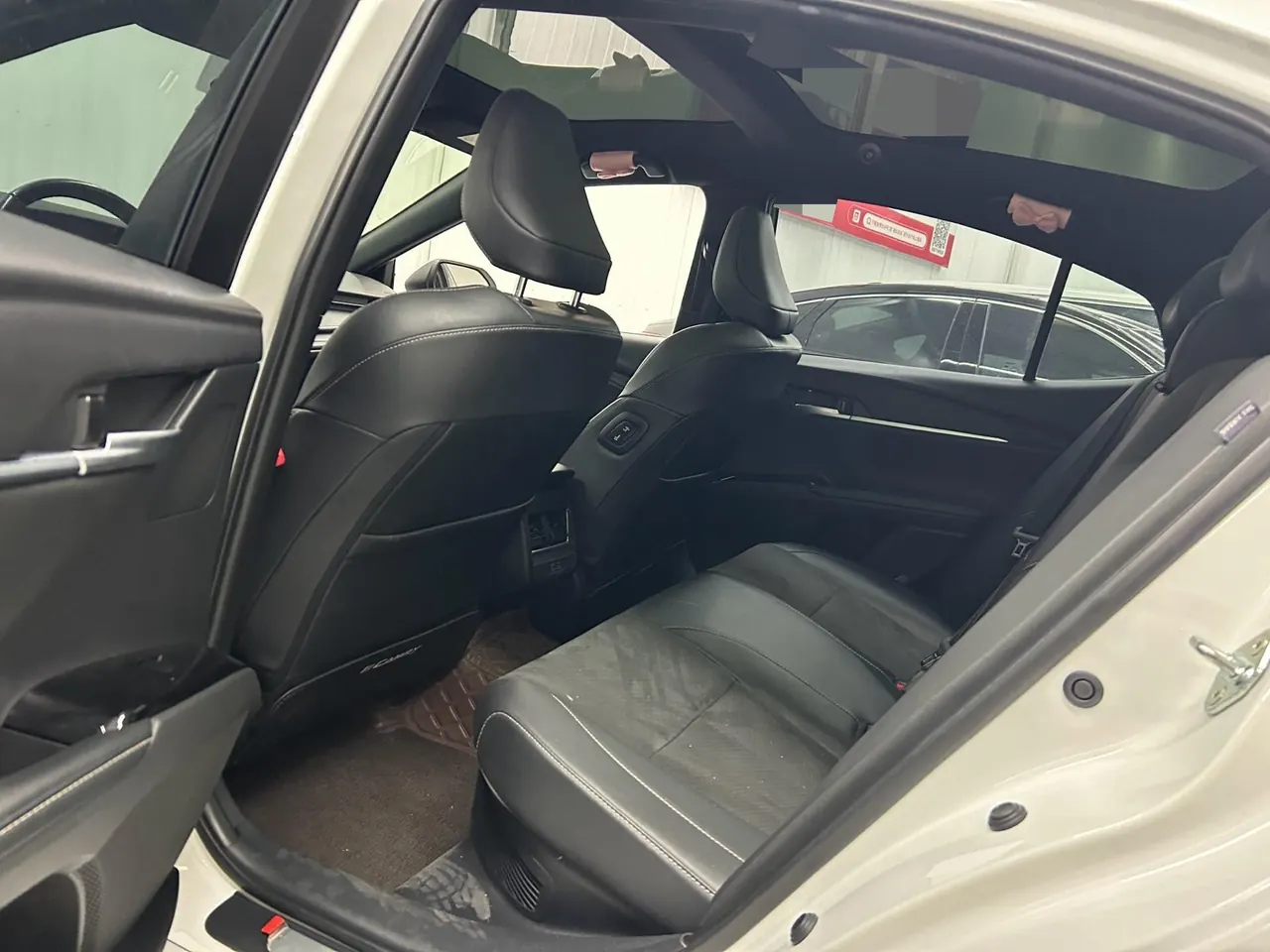 Toyota 2024 Camry Dual Engine 2.0HS Stepless Sports Edition Automatic Gear 3