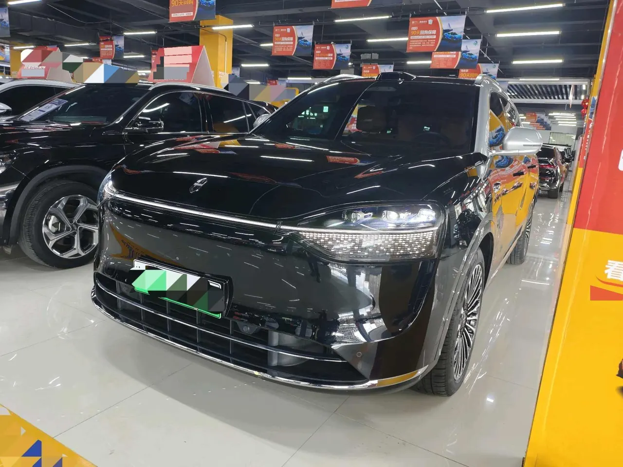 AITO 2024 AITO M9 extended range Ultra 42kWh automatic gear - View 1