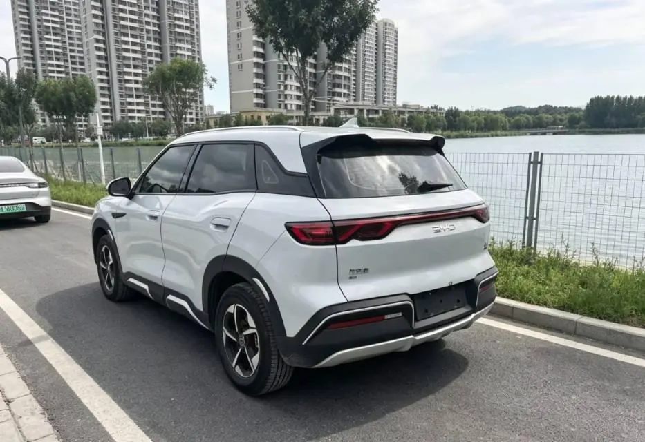 BYD 2024 Yuan UP 401KM Exceed Automatic Gear 6
