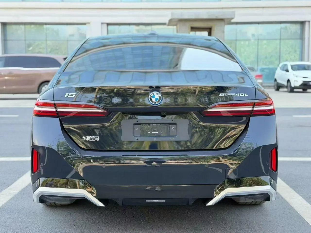 BMW 2025 i5 eDrive 40L M sports suit automatic gear 8